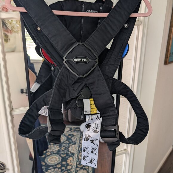 Baby Bjorn Mini - Black - Picture 5 of 7